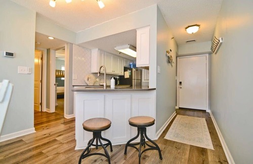 North Myrtle Beach Condo | Ocean View on Ocean Blvd w Pool and Grill