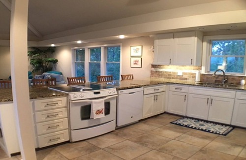 Plantation House | Ocean View Private Oasis in Plantation w/Heated Pool!