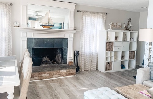 Plymouth House | Ocean View Retreat- 15 min from the Cape