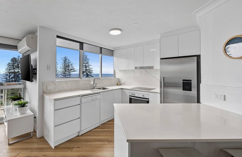 Alexandra Headland Apartment | Ocean View Superior Apartment