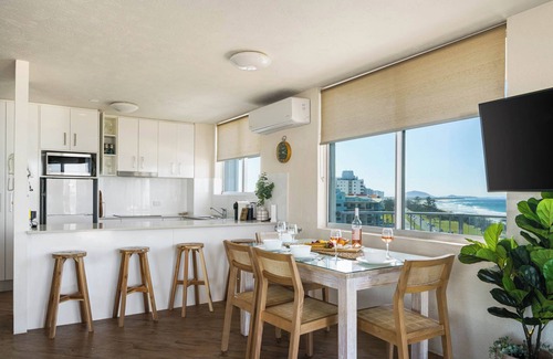 Alexandra Headland Apartment | Ocean View Superior Apartment