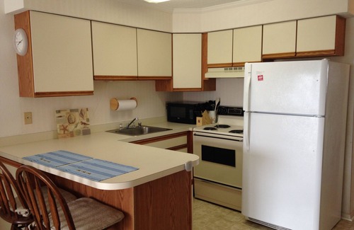 Midtown Ocean City Condo | Ocean View - Steps To The Beach - Elevator - Low Host Fee - Mid-Town Location