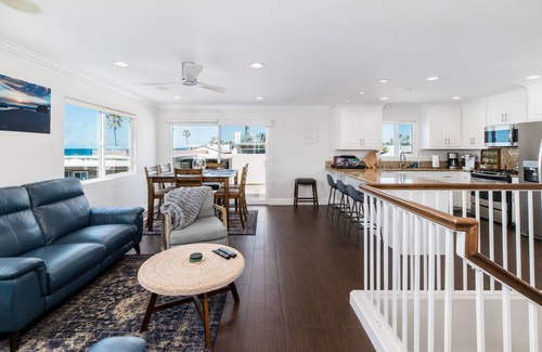 South Mission Beach House | OCEAN VIEW SUNSET VIEW 3bd/3.5 bath S Mission Beach wBIKES A/C Garage STR-02819L