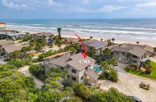 Sea Dunes House | Ocean view townhome overlooking pool - Car Free Beach - Sea Dune Green Turtle C-10