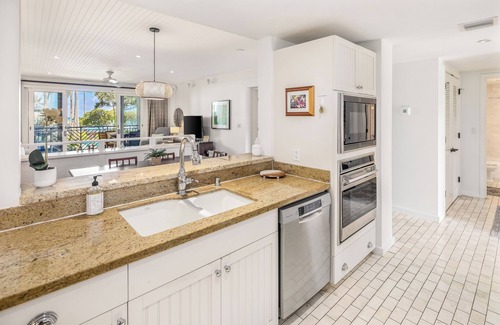 Kahuku Villa | Ocean Views & 5 Star Reviews Newly updated beachfront villa steps from the ocean