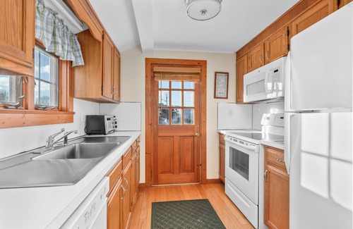 Barnstable House | Ocean Views and Private Beach. The Ultimate Cape Cod getaway!