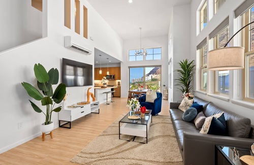 Makaha Valley House | Ocean Views, Modern New Build, Yard | 10min to Beach | Ocean Escape by AvantStay