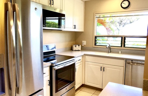 Wailea Condo | Ocean Views & Privacy! Best Value! Modern Ekolu Remodeled Home