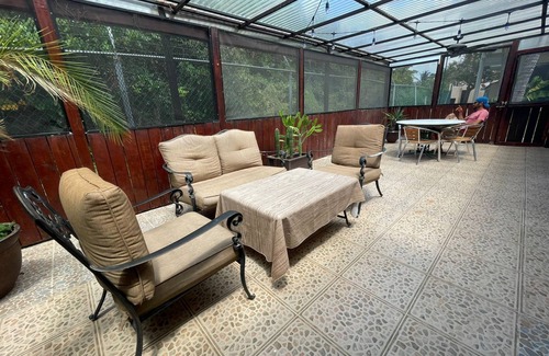 Zona Hotelera Villa | Ocean Villa in Cancun with pool & lake view