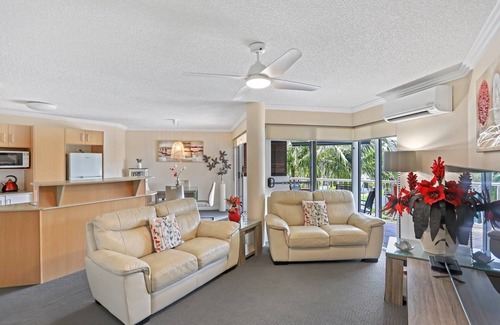 Alexandra Headland Apartment | Ocean Vista On Alex
