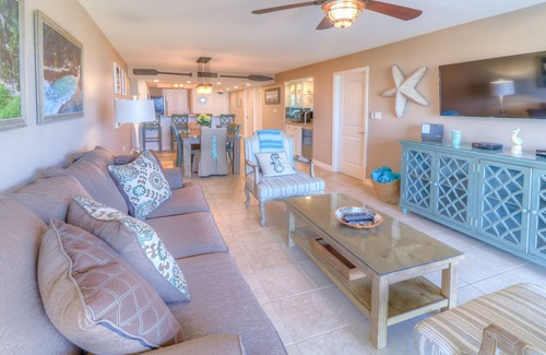 South Padre Island Condo | Ocean Vista Gem: Stunning Beachfront Condo with Breathtaking Views!🌅