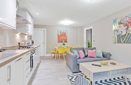 The Lanes Apartment | Ocean Walk 2 Bedroom Apartment Moments From the Seaside