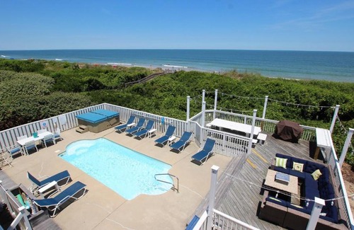 Pine Island House | OCEANFRONT, 11 BRs, Pool, ELEV, Pool table, Theater Rm, Close to Beach Access, PI21, Family Tides