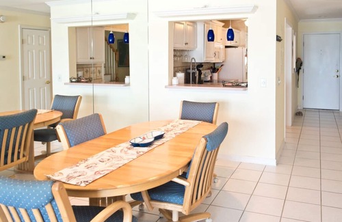 Crescent Beach Condo | Oceanfront 2 Bedroom Townhouse Summerhouse Unit 406