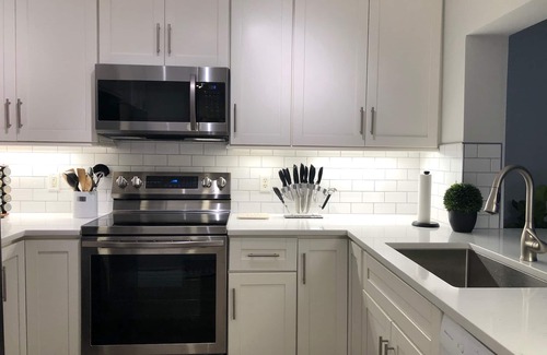 Crescent Beach Condo | Oceanfront 2 Bedroom Flat Summerhouse Unit 452