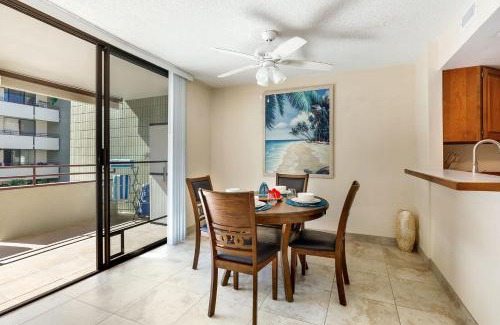 Kahaluu Bay House | Oceanfront 2-Bedroom Condo in Kailua-Kona