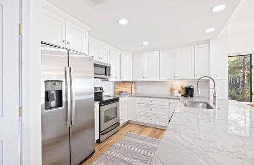 Sea Pines Condo | Oceanfront, 2nd Floor, Updated, Open Plan & Super Stylish