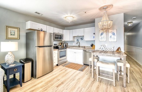 Garden City Condo | OCEANFRONT 2BR2BATH TOP FLOOR END UNIT CONDO OFFERING AMAZING VIEWS