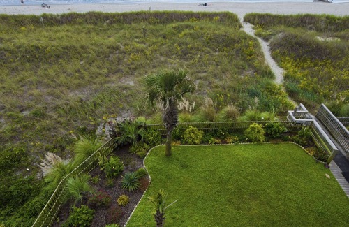Atlantic Beach Condo | Oceanfront 3BR Retreat w/Beach Access