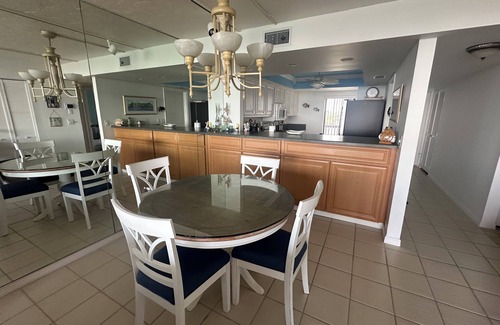 Central Beach Condo | Oceanfront, 4th fl, 2 BR condo in Vero Beach across from beach and boardwalk