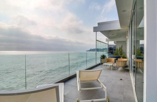 Central Malibu Apartment | Oceanfront Apartment in Malibu with Beach Access!