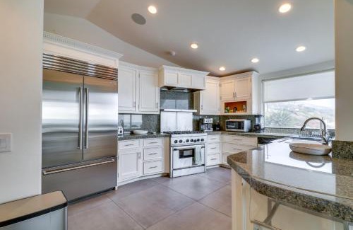 Central Malibu Apartment | Oceanfront Apartment in Malibu with Beach Access!