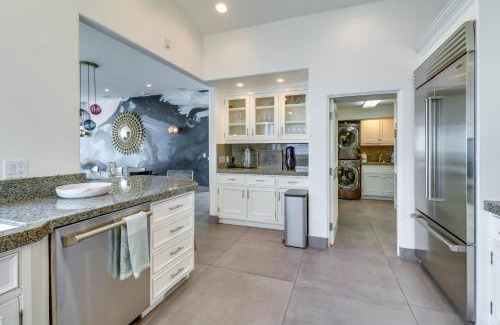 Central Malibu Apartment | Oceanfront Apartment in Malibu with Beach Access!