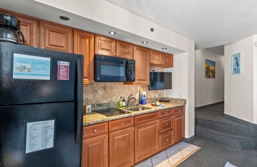 Windy Hill Condo | Oceanfront - Balcony - Kitchen - Pools - Hot tubs