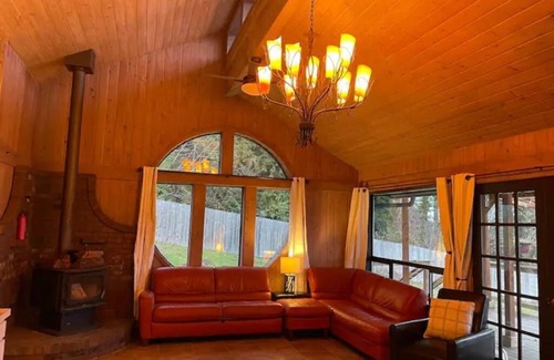 Shelton House | Oceanfront Beach House