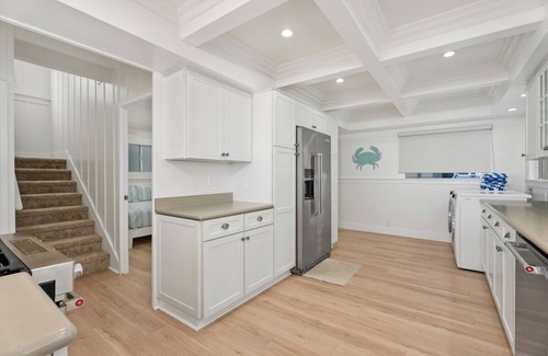 Newport Beach Cottage | Oceanfront Beach Cottage in Newport Beach