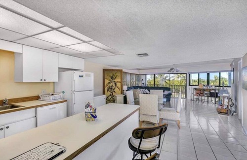 Key Largo Condo | Oceanfront Beautiful condo at a great location in Key Largo