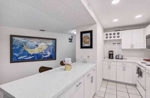 Key Largo Condo | Oceanfront Beautiful condo at a great location in Key Largo