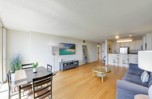 Marina del Rey Condo | Oceanfront Bliss, Beach & Marina Views, Roomy 1BR