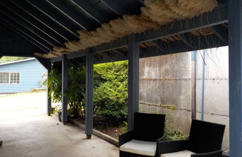 Shelton Apartment | Oceanfront Blue Loft
