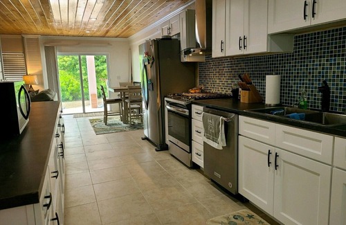South Palmetto Point Resort | Oceanfront Trela Sands - First Floor Suite on Sandy Beach