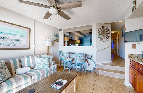 Windy Hill Condo | Oceanfront condo with outdoor pool, hot tub, private balcony & central AC