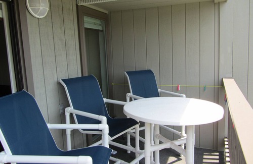 Morehead City Condo | Oceanfront Complex, First Floor Southwinds, Ocean & Sound Views, 2 Pools!