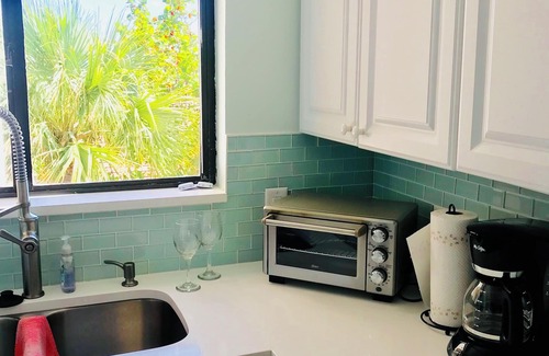 Juno Beach Condo | Oceanfront Condo 2Bed2Ba Heated Pool & Hot Tub Walk out to sand, sea, sunshine.