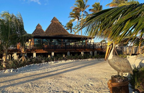 Toll Gate Shores Condo | OCEANFRONT CONDO IN THE FLORIDA KEYS