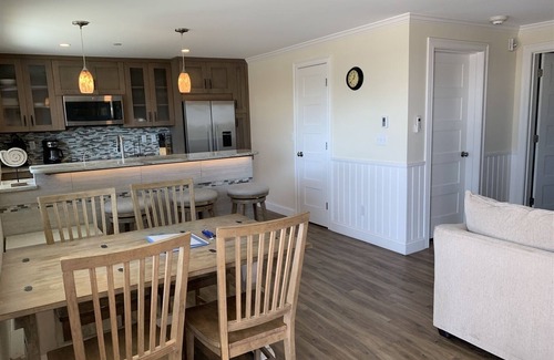 Pine Point Condo | Oceanfront condo in Pine Point! 7 miles of sandy beach!