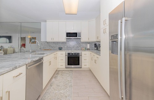Isle of Palms Condo | Oceanfront Condo in Wild Dunes! Community Pool! Great View Looking at Ocean!