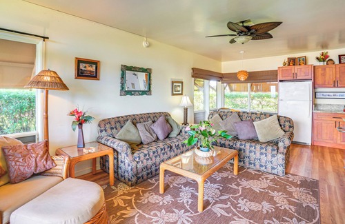 Maunaloa Condo | Oceanfront Condo w/Pool Access on Molokai!