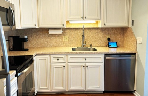 Beach Haven Apartment | Oceanfront condo with ocean view