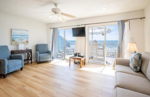 Kure Beach House | Oceanfront Condo with 3+ Pools - Ocean Dunes 508