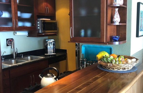 Maalaea Condo | OCEANFRONT CONDO with STYLE, COMFORT, & AMAZING VIEWS of OCEAN & HALEAKALA
