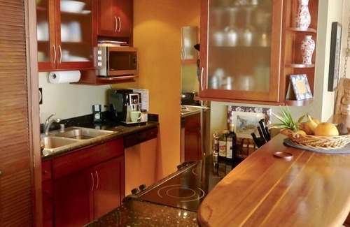 Maalaea Condo | OCEANFRONT CONDO with STYLE, COMFORT, & AMAZING VIEWS of OCEAN & HALEAKALA