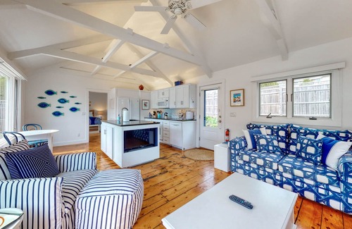 Boothbay Harbor House | Oceanfront Cottage & Studio on Mill Cove w/Water Views, Deck - Walk Downtown