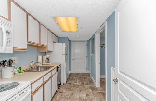 Atlantic Beach Condo | Oceanfront Double Queen Suite - Baywatch 1103 - Clean and Comfortable! Perfect For 8 Guests!