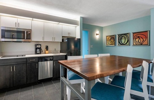 Daytona Beach Shores Condo | OCEANFRONT Daytona Seabreeze 2Bedroom Condo