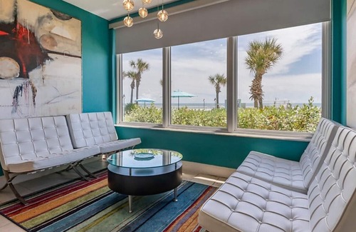 Daytona Beach Shores Condo | OCEANFRONT Daytona Seabreeze 2Bedroom Condo
